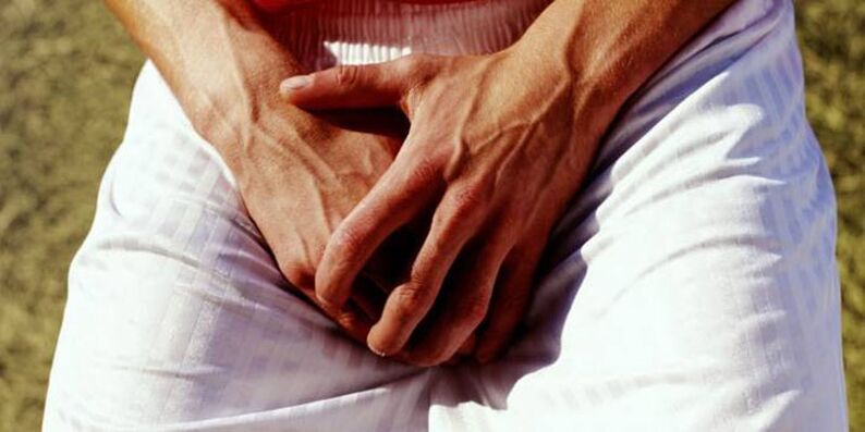 Filled palms in the groin